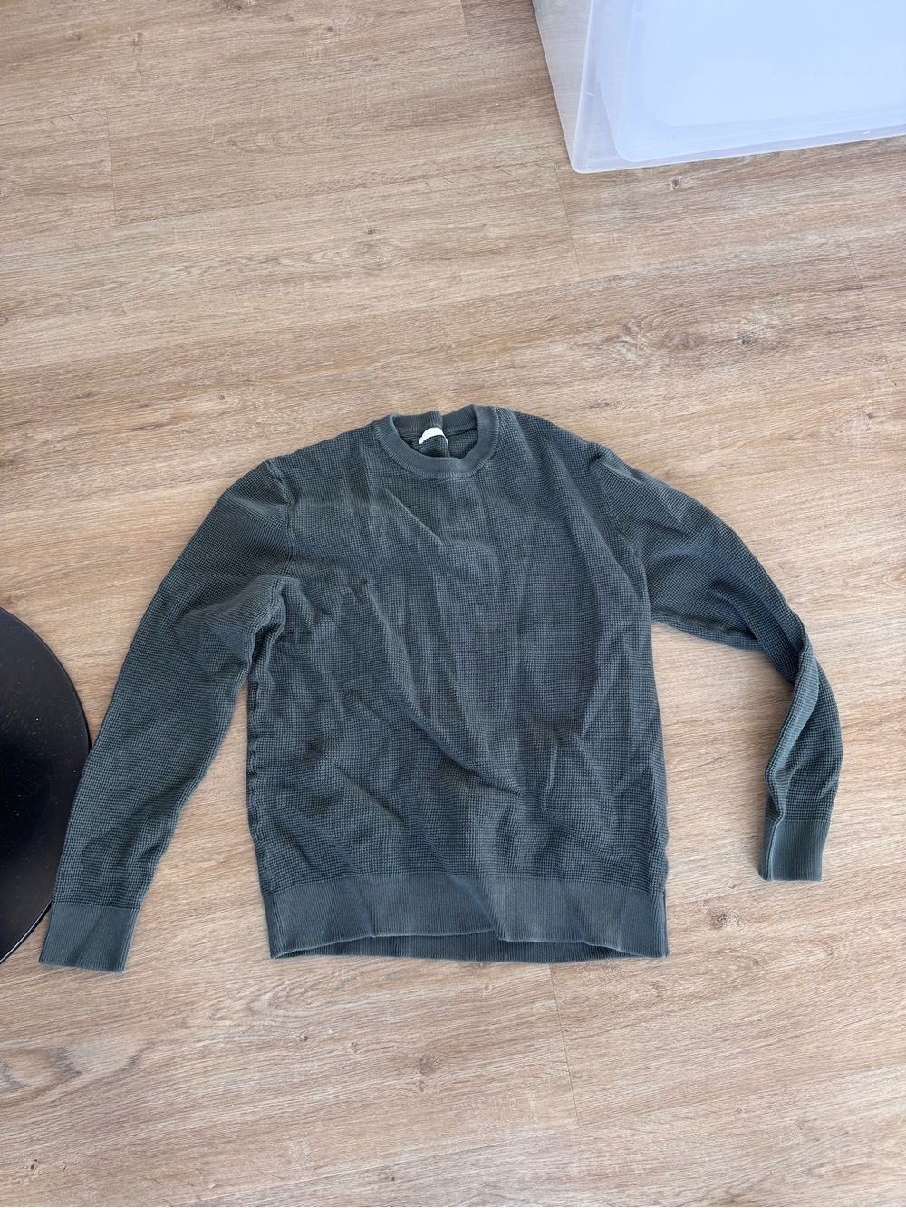 Zara Men's Olive Crewneck Thermal Sweater